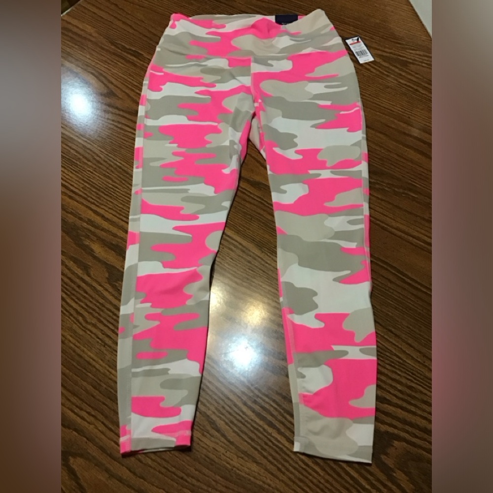 Women’s NWT  size medium Leggings - Pink and Tan Crown and ivy